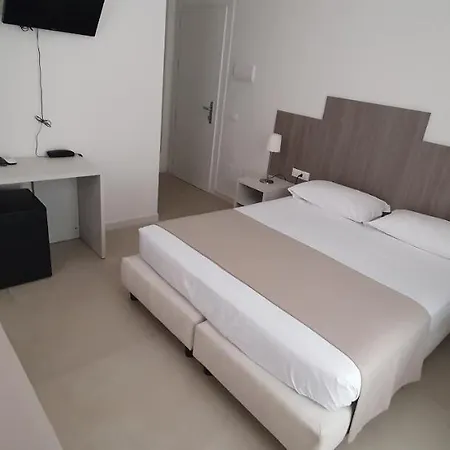 L'ogliera Szálloda 3*