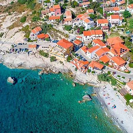 L'ogliera Szálloda 3*