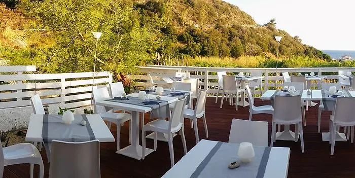 L'ogliera Hotel Pomonte